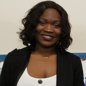 Meet your Posher, Cynthia